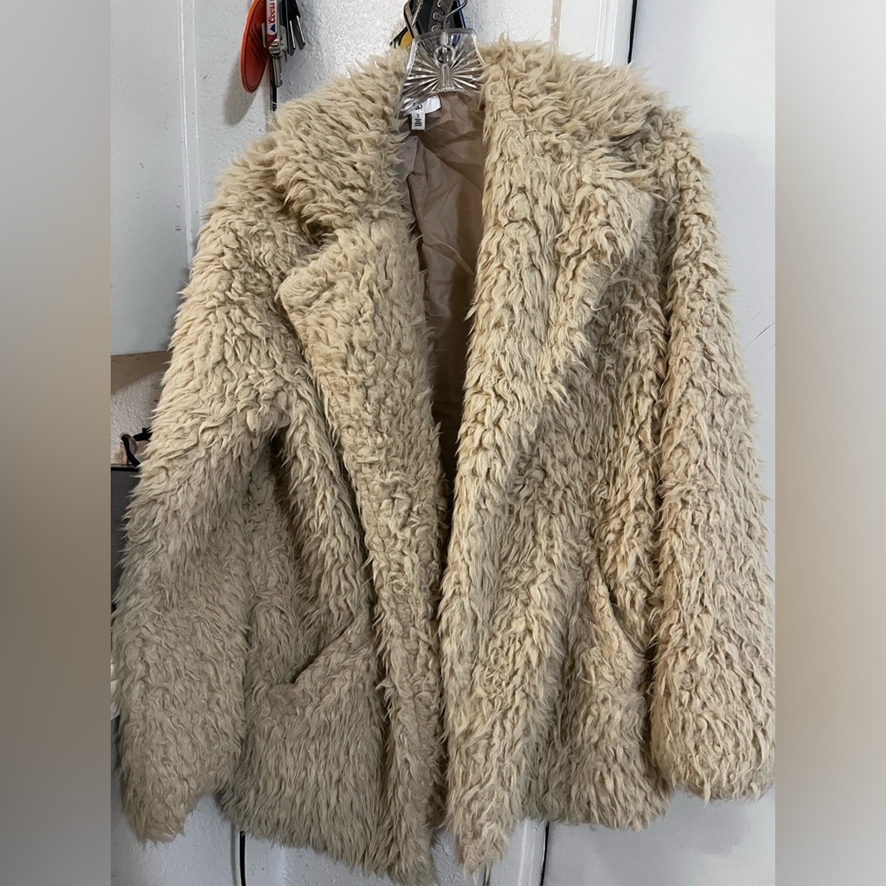 BP New Shaggy Faux Fur Teddy Coat Size Small Jacket NEW Winter Pockets